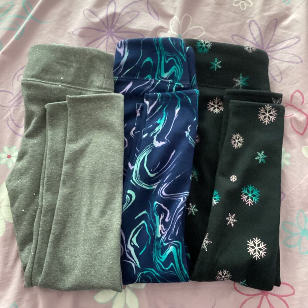 NWOT SO Fuzzy Lined Leggings Size M (8)